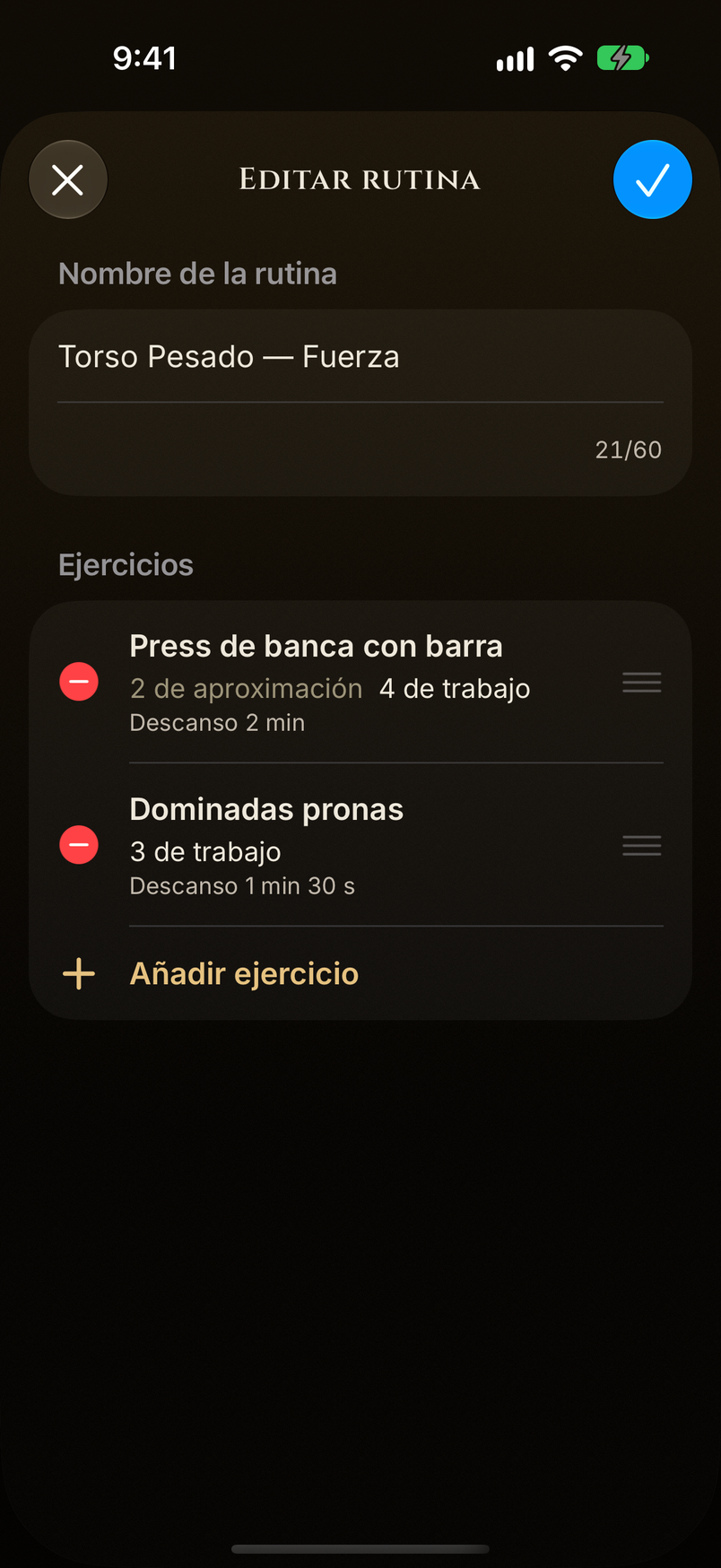 Editor de rutinas con orden de series, repeticiones y descansos.